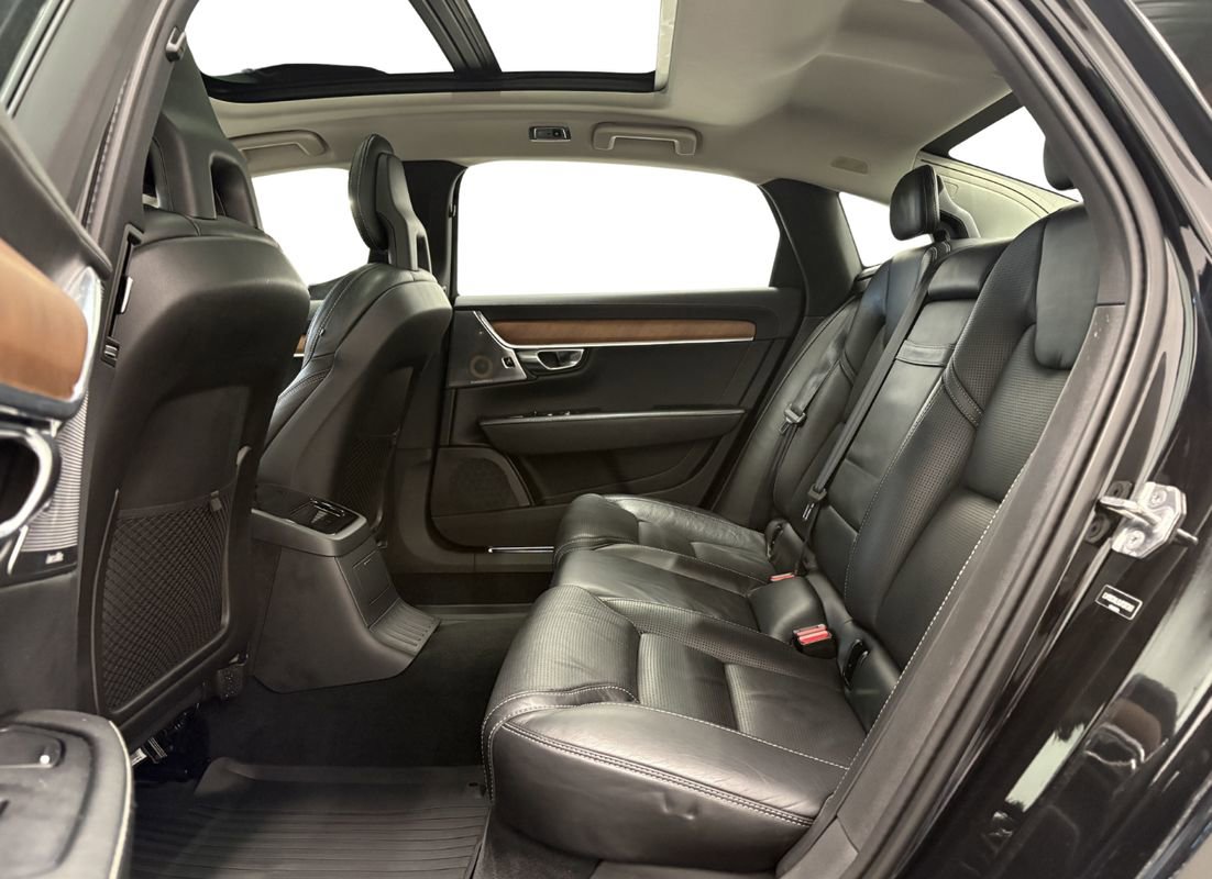 Used 2018 Volvo S90 T8 Inscription w/ Convenience Package AWD/4WD image 12