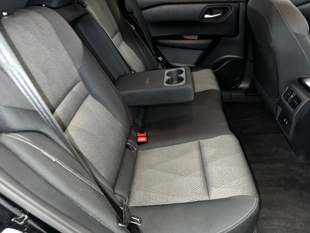 Used 2024 Nissan Rogue SV AWD/4WD image 28