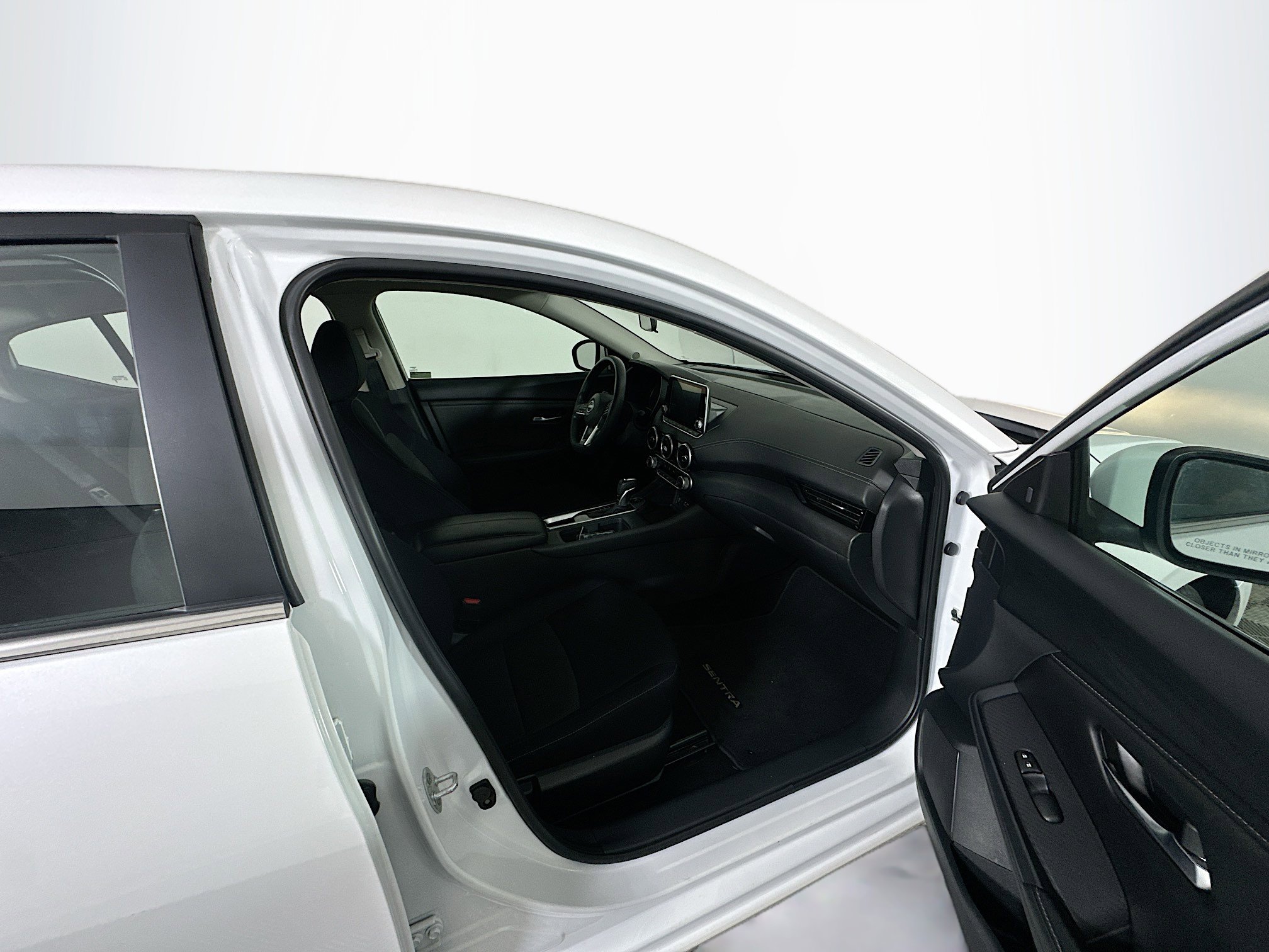 Used 2024 Nissan Sentra SV image 28