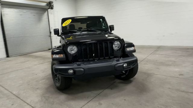 Used 2023 Jeep Gladiator Sport AWD/4WD image 6