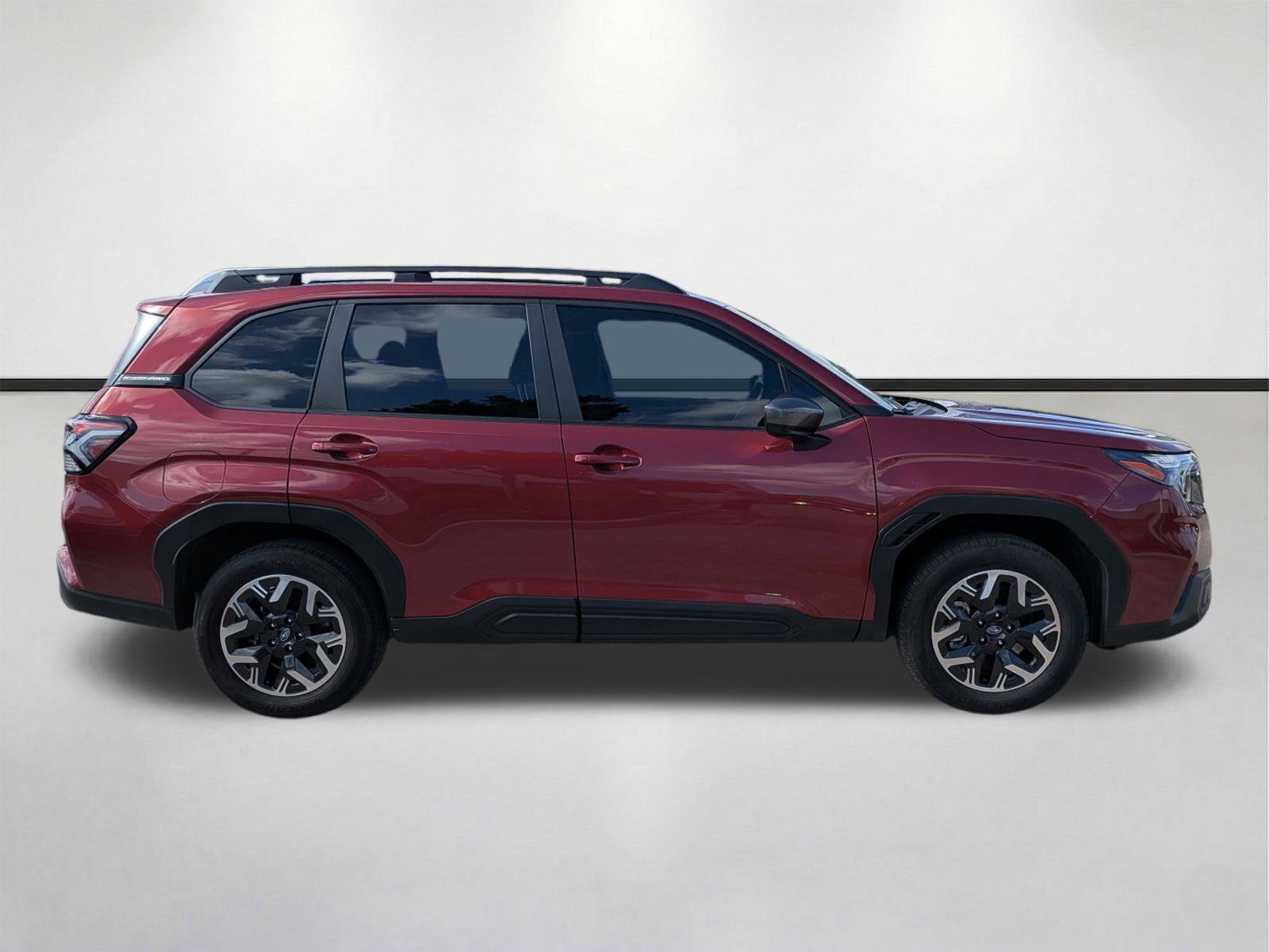 Certified 2025 Subaru Forester Premium w/ Convenience Package #1 AWD/4WD image 3