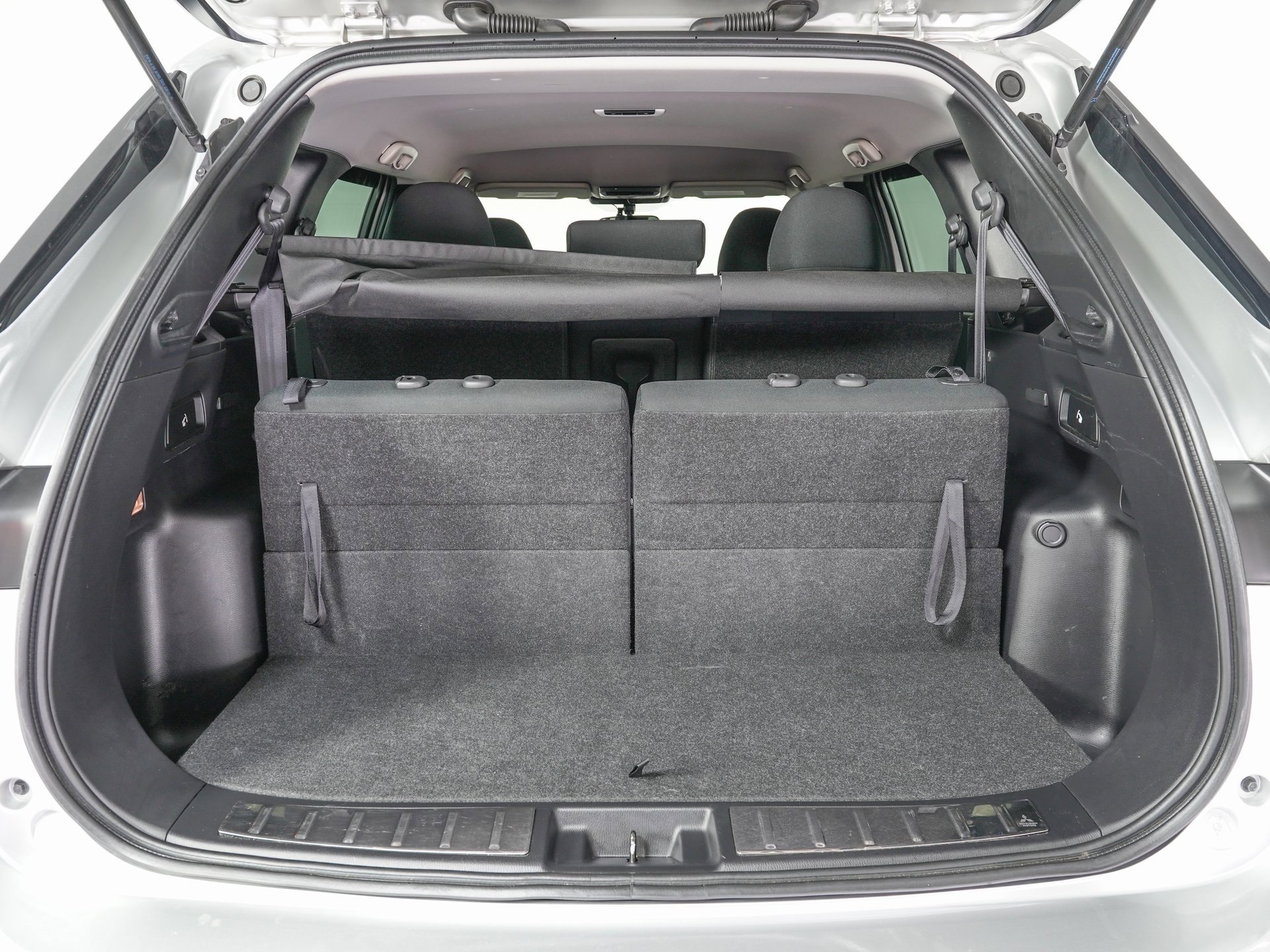 Used 2022 Mitsubishi Outlander ES image 11