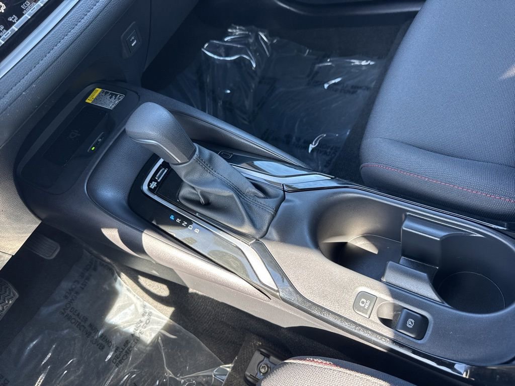 Used 2025 Toyota Corolla SE w/ SE Premium Package image 16