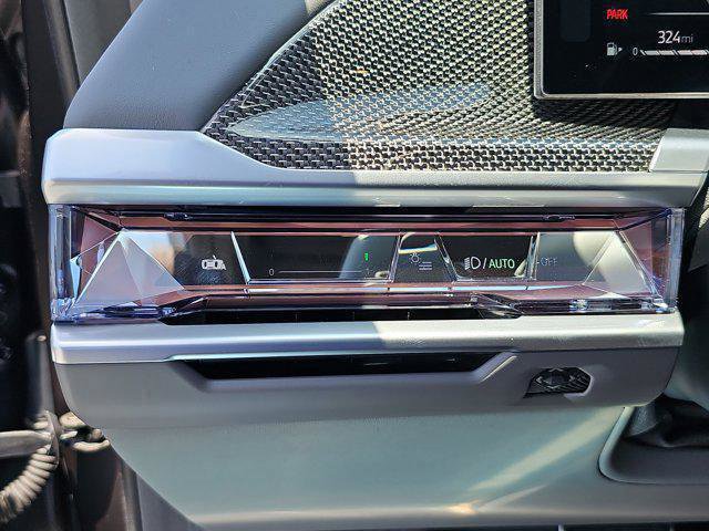 New 2025 BMW 760i xDrive w/ Executive Package image 29