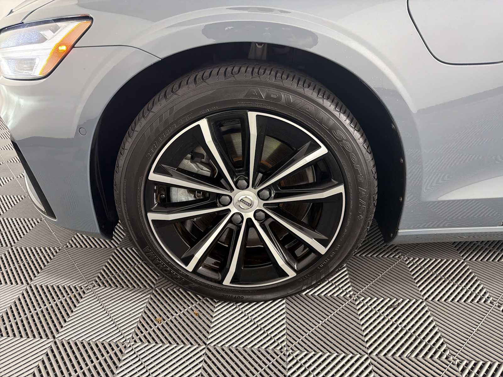 Used 2023 Volvo S60 T8 Plus AWD/4WD image 14