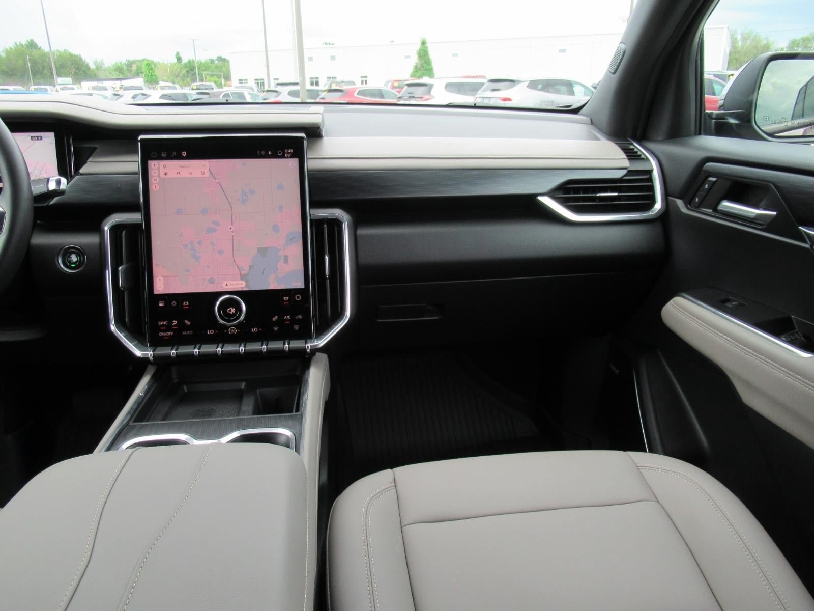 Used 2024 GMC Acadia Elevation w/ Luxury Package FWD image 14