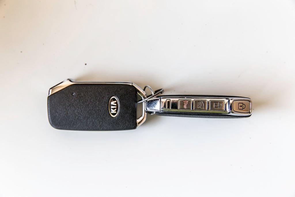Used 2020 Kia Telluride EX w/ EX Premium Package FWD image 38
