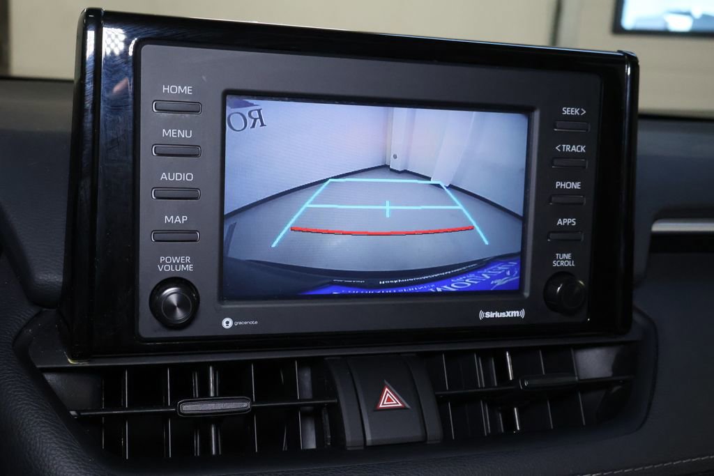 Used 2022 Toyota RAV4 LE AWD/4WD image 26