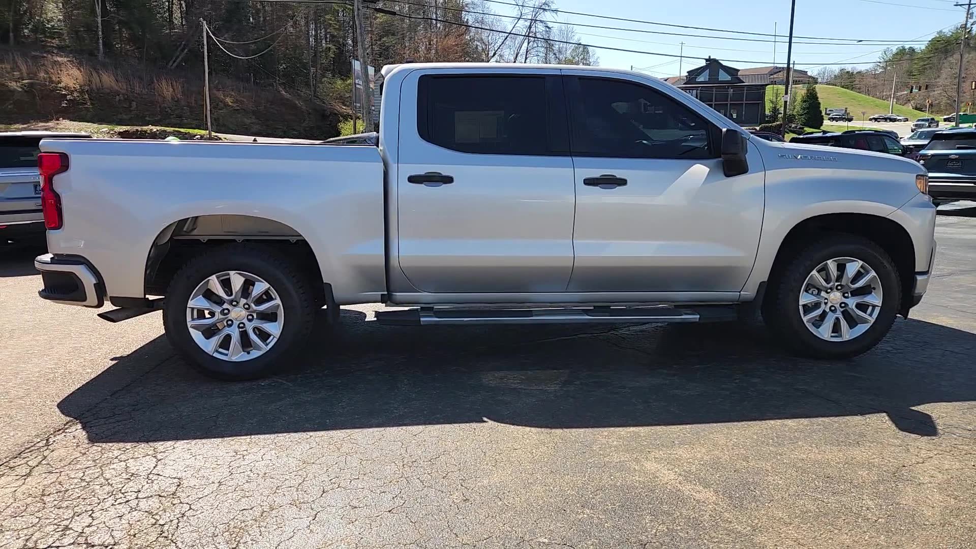 Used 2021 Chevrolet Silverado 1500 Custom image 8