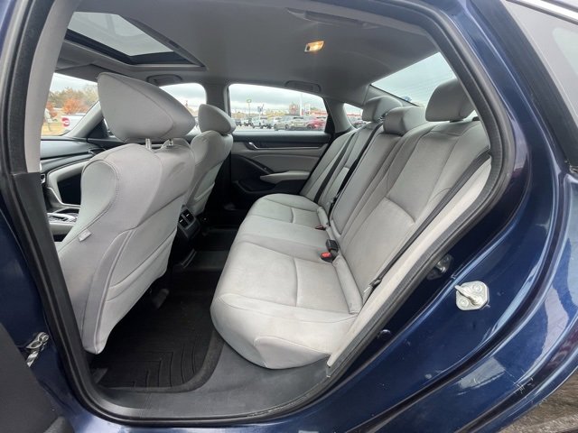 Used 2018 Honda Accord EX image 9