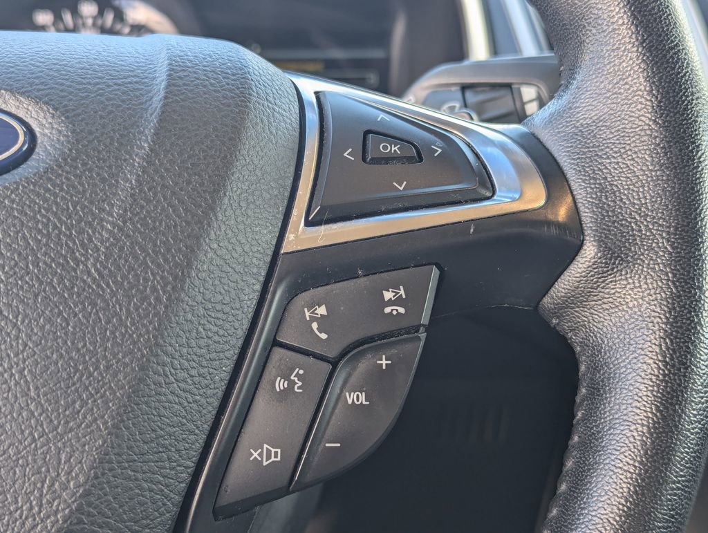 Used 2019 Ford Edge SEL w/ Equipment Group 201A AWD/4WD image 18