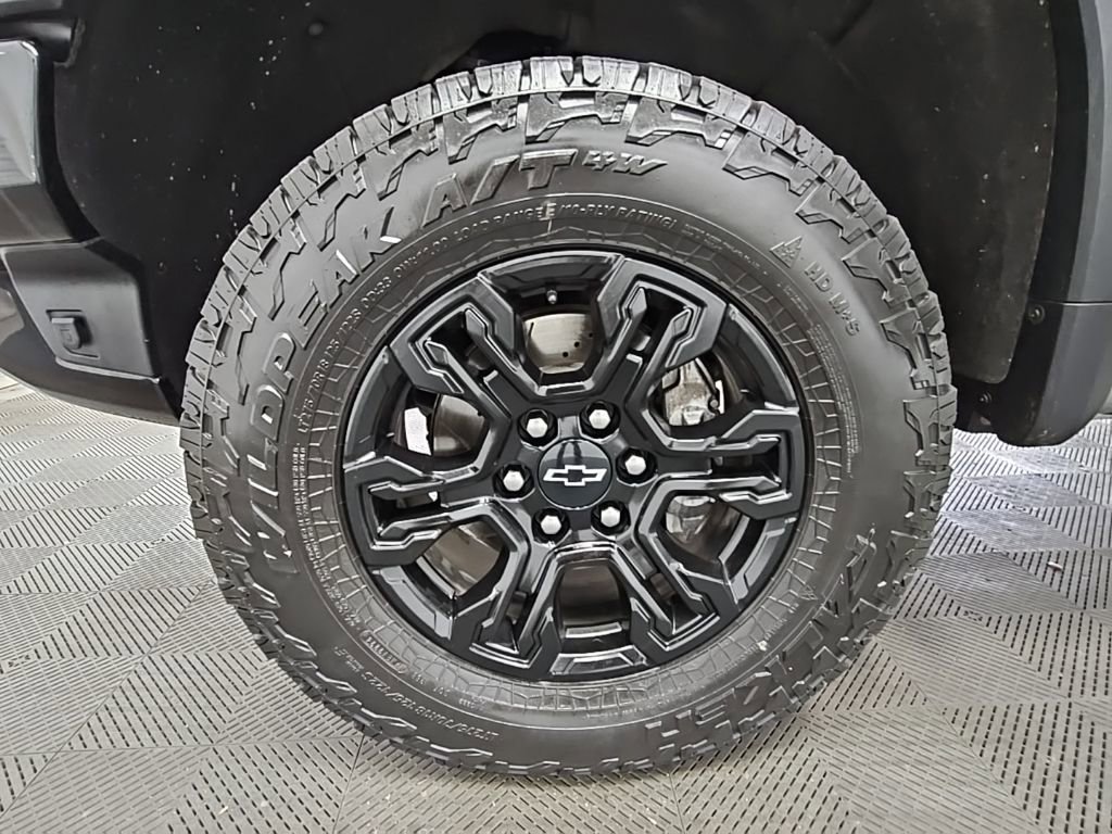 Used 2024 Chevrolet Silverado 1500 ZR2 image 47