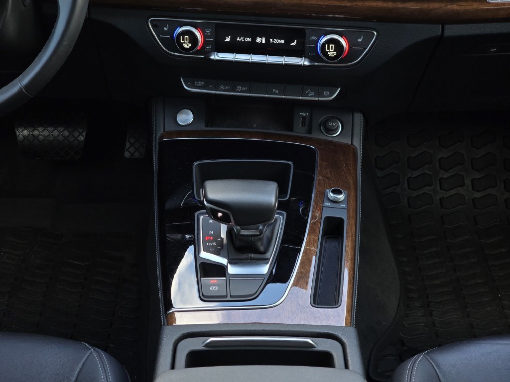 Used 2022 Audi Q5 2.0T Premium Plus AWD/4WD image 22