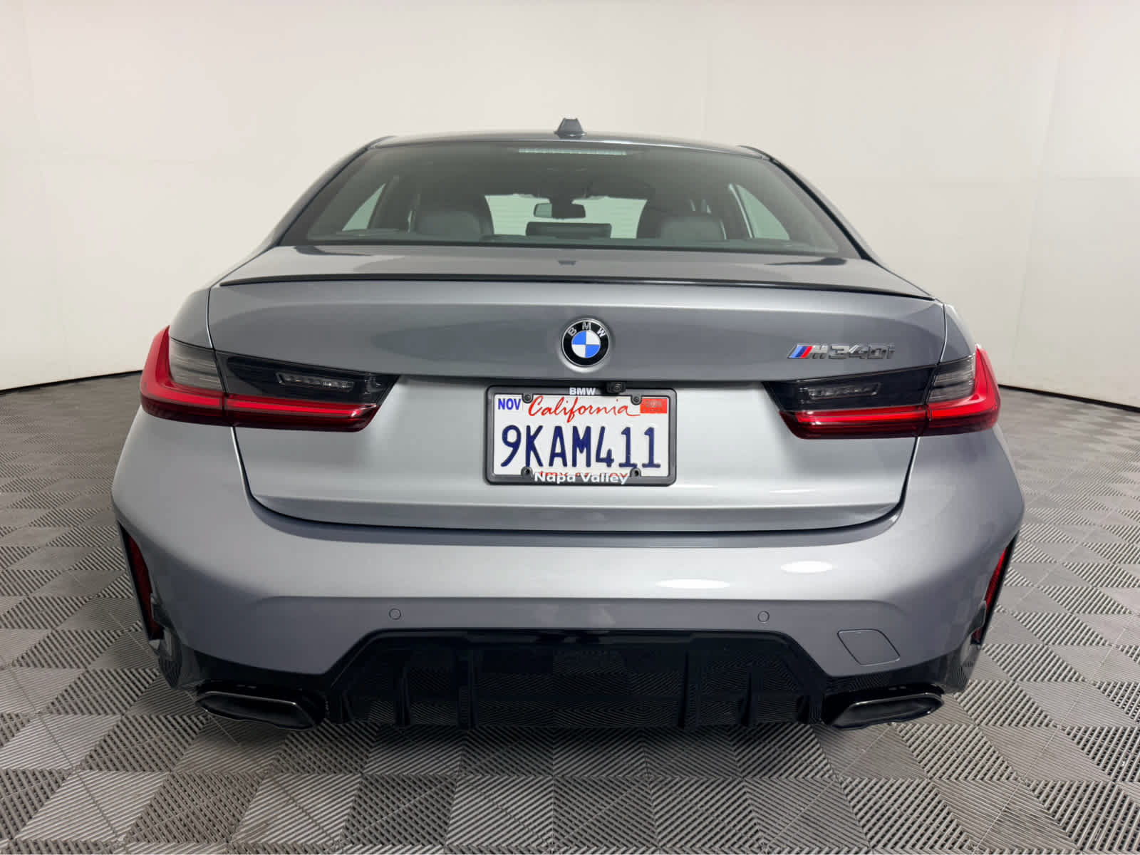 Used 2024 BMW M340i w/ Premium Package RWD image 4