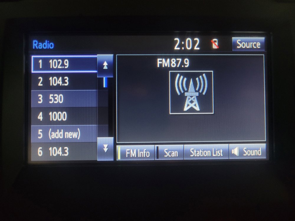 Used 2016 Toyota Camry LE image 25