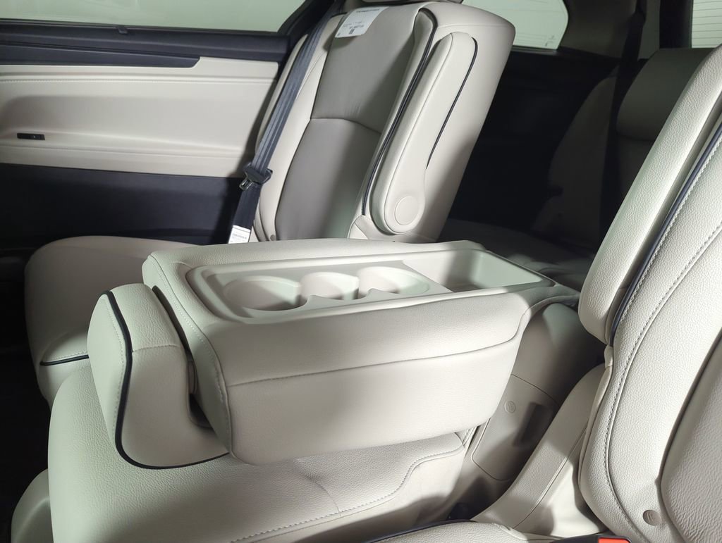 New 2026 Honda Odyssey Touring image 27