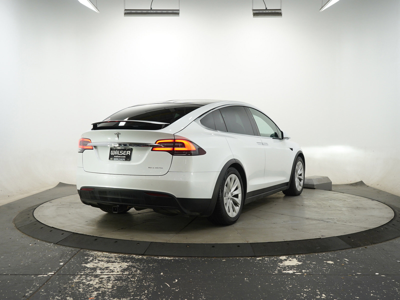 Used 2020 Tesla Model X Long Range AWD/4WD image 14