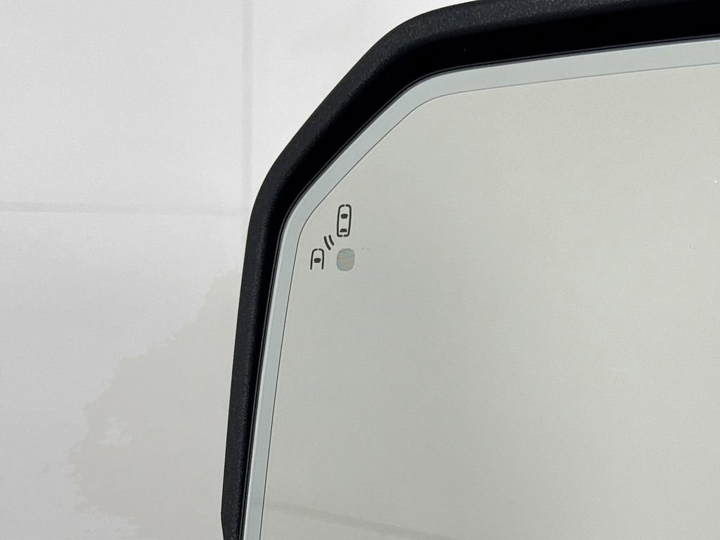 Used 2018 Ford F150 Lariat w/ Equipment Group 502A Luxury image 17