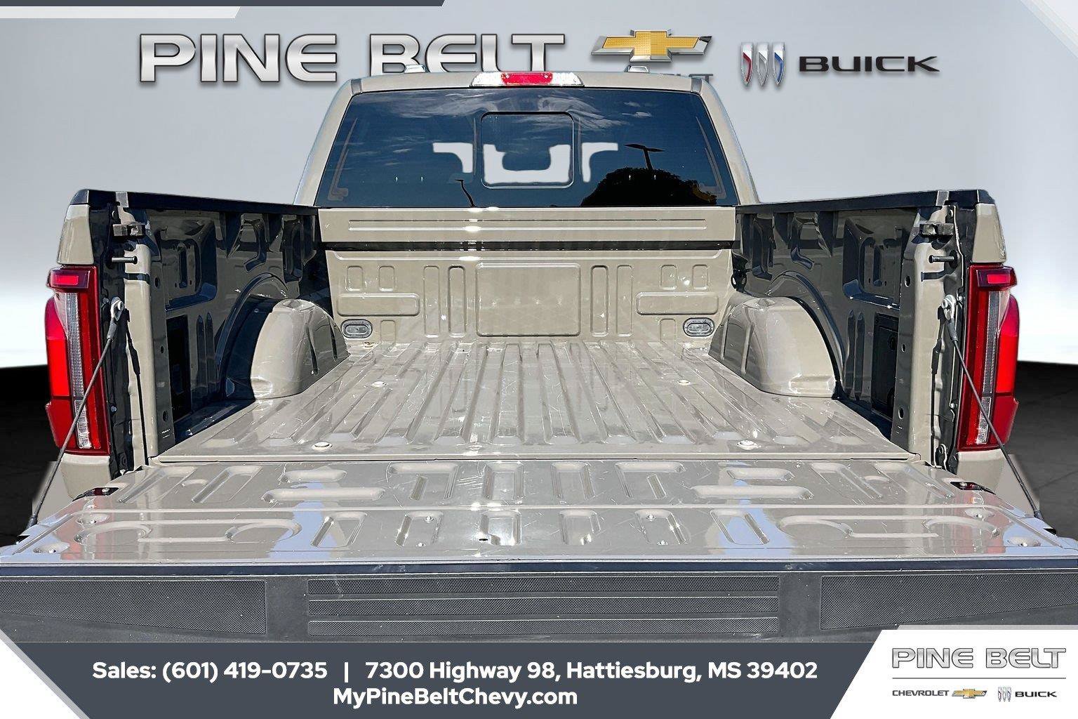 Used 2025 Ford F150 Lariat w/ Equipment Group 502A High AWD/4WD image 5