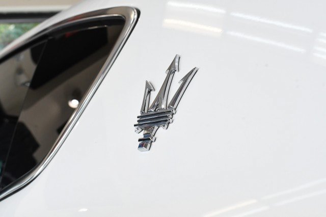 Used 2023 Maserati Levante GT AWD/4WD image 22