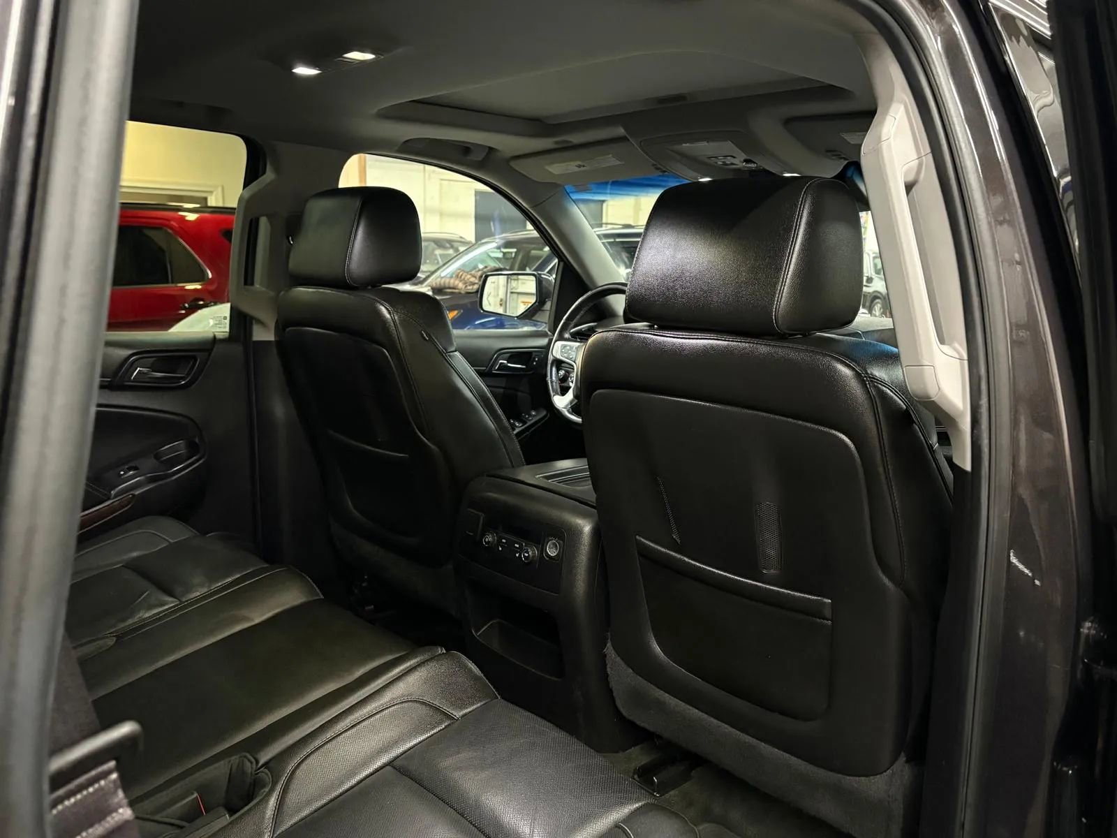 Used 2015 GMC Yukon SLT image 24