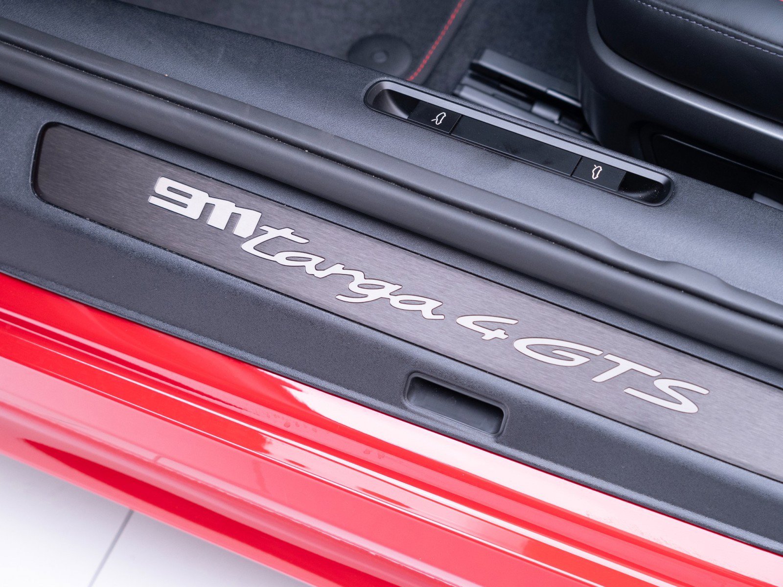 Certified 2025 Porsche 911 Targa 4 GTS image 18