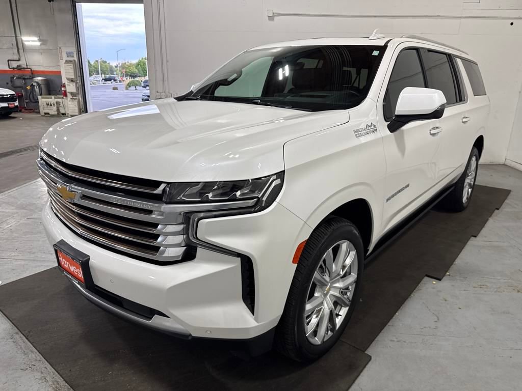 Certified 2024 Chevrolet Suburban High Country image 3