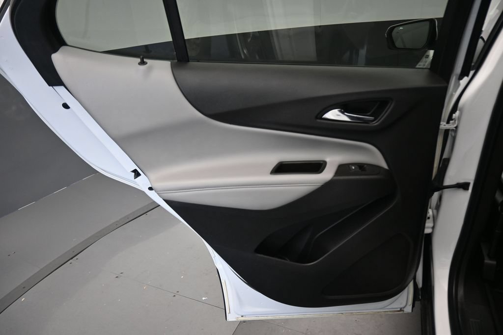 Used 2021 Chevrolet Equinox Premier FWD image 42