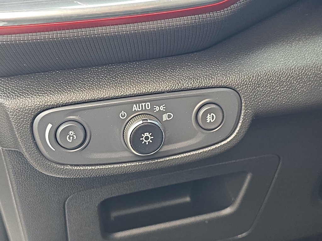 Used 2023 Chevrolet TrailBlazer RS image 24