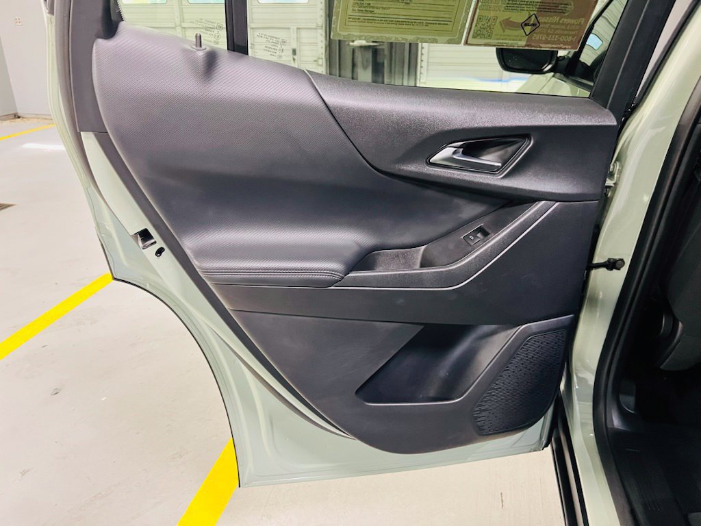 Used 2026 Chevrolet Equinox LT FWD image 27