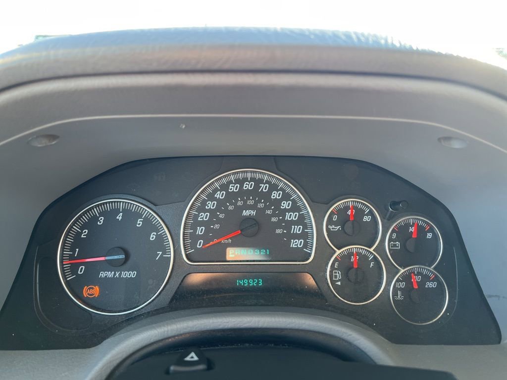 Used 2005 GMC Envoy SLE image 13