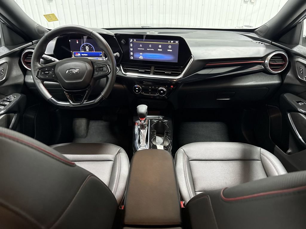 Used 2024 Chevrolet Trax RS w/ Driver Confidence Package image 21