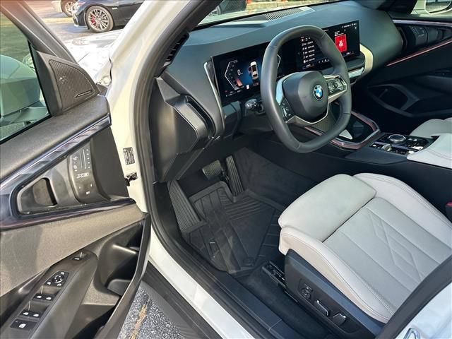 Used 2025 BMW X3 xDrive30i w/ Convenience Package AWD/4WD image 13