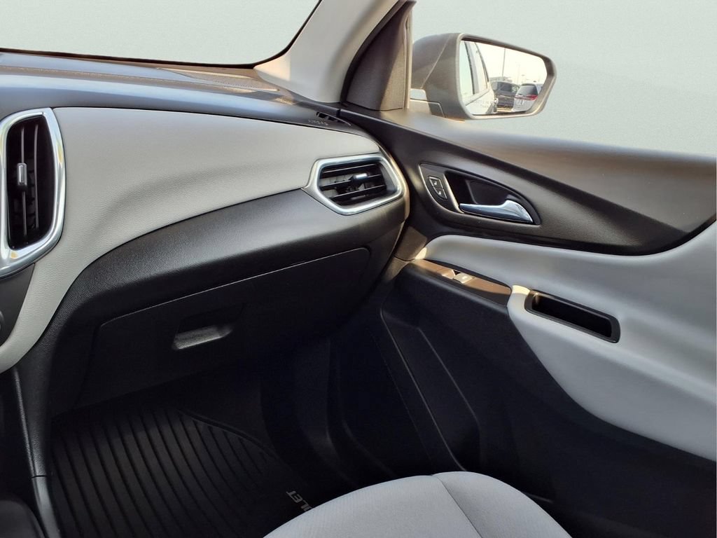 Used 2020 Chevrolet Equinox LS w/ LS Convenience Package FWD image 20