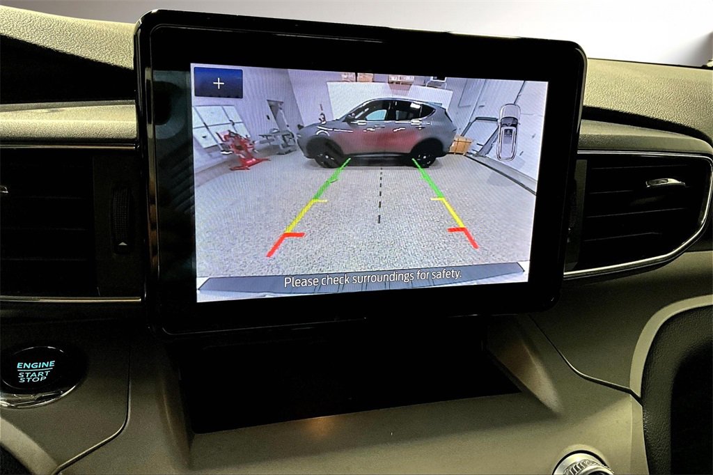 Used 2023 Ford Explorer XLT w/ Equipment Group 202A image 14