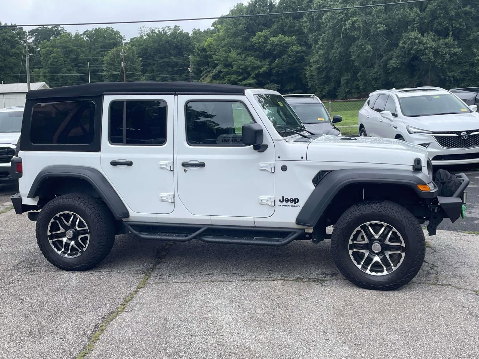 Used 2024 Jeep Wrangler Unlimited Sport AWD/4WD image 20