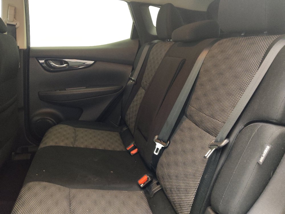 Used 2022 Nissan Rogue Sport SV FWD image 18