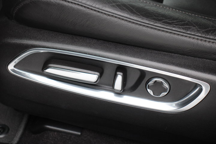 Used 2020 Acura MDX FWD image 14