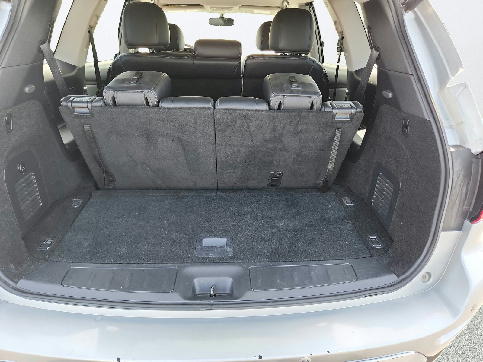 Used 2019 Nissan Pathfinder SL AWD/4WD image 54