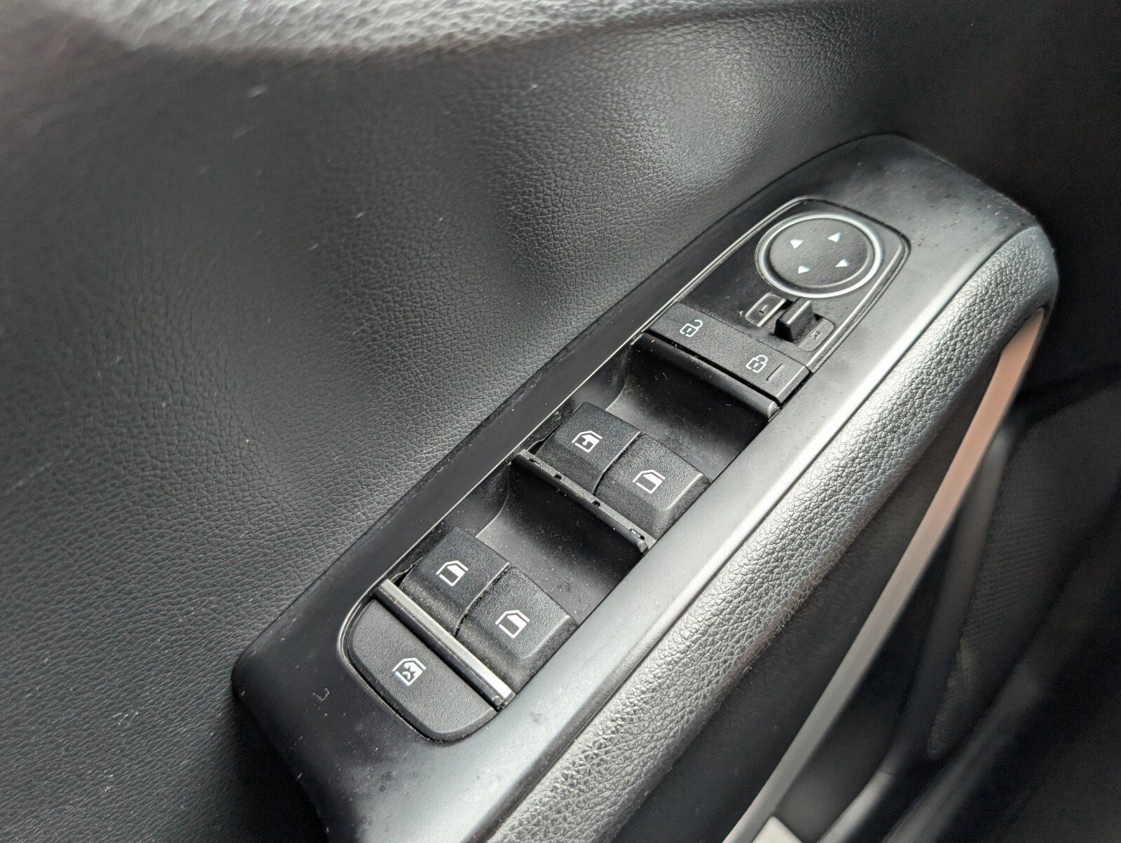 Used 2024 Kia Soul LX w/ Option Group 015 image 16