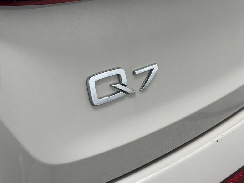 Used 2024 Audi Q7 3.0T Premium Plus AWD/4WD image 25