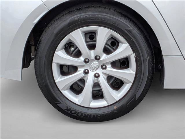 Used 2025 Toyota Corolla LE image 21