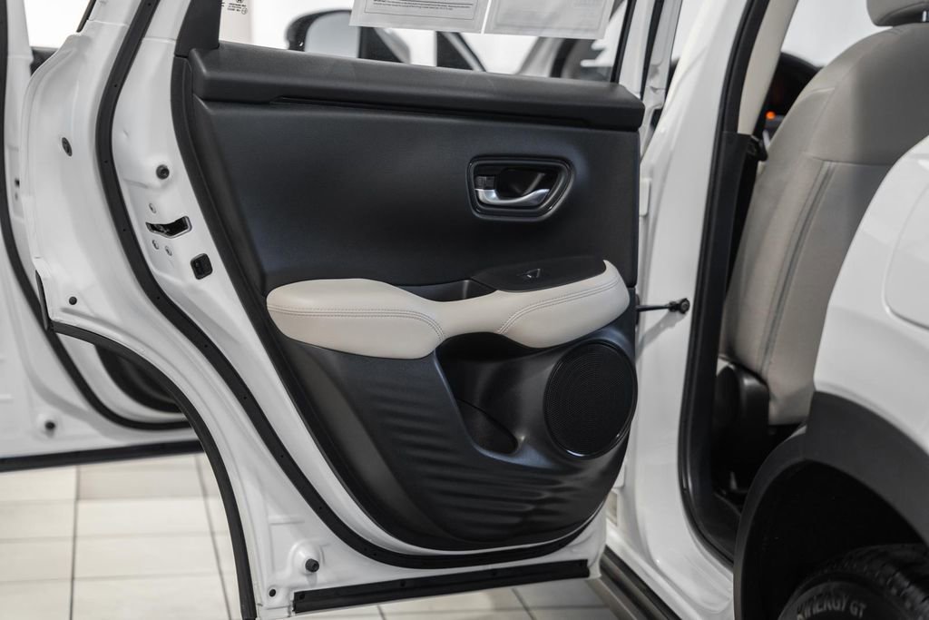 Used 2025 Honda HR-V LX image 31