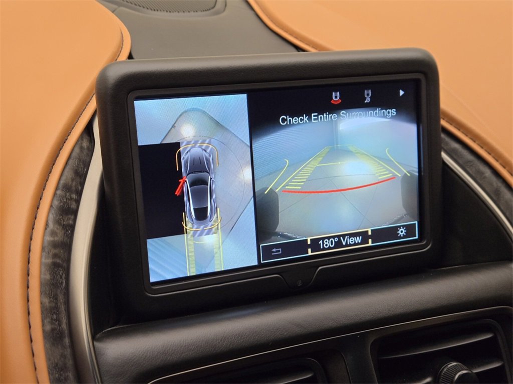 Used 2021 Aston Martin DB11 image 38