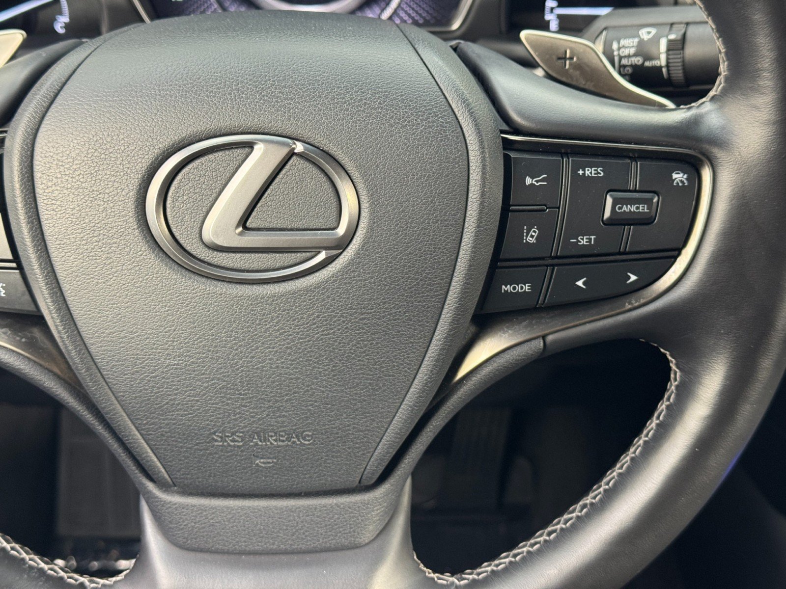 Used 2021 Lexus LS 500 w/ Cold Weather Package (CK) RWD image 24