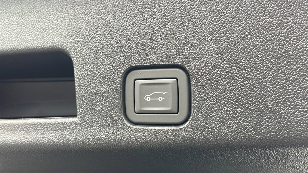 New 2026 GMC Acadia Elevation image 28