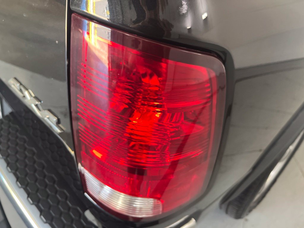 Used 2019 RAM 1500 ST w/ SXT Plus Group AWD/4WD image 46