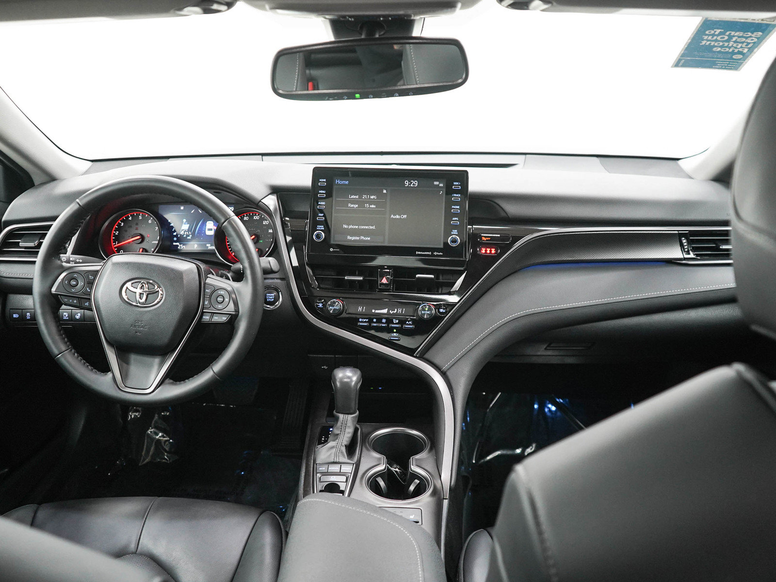 Used 2022 Toyota Camry XSE FWD image 13