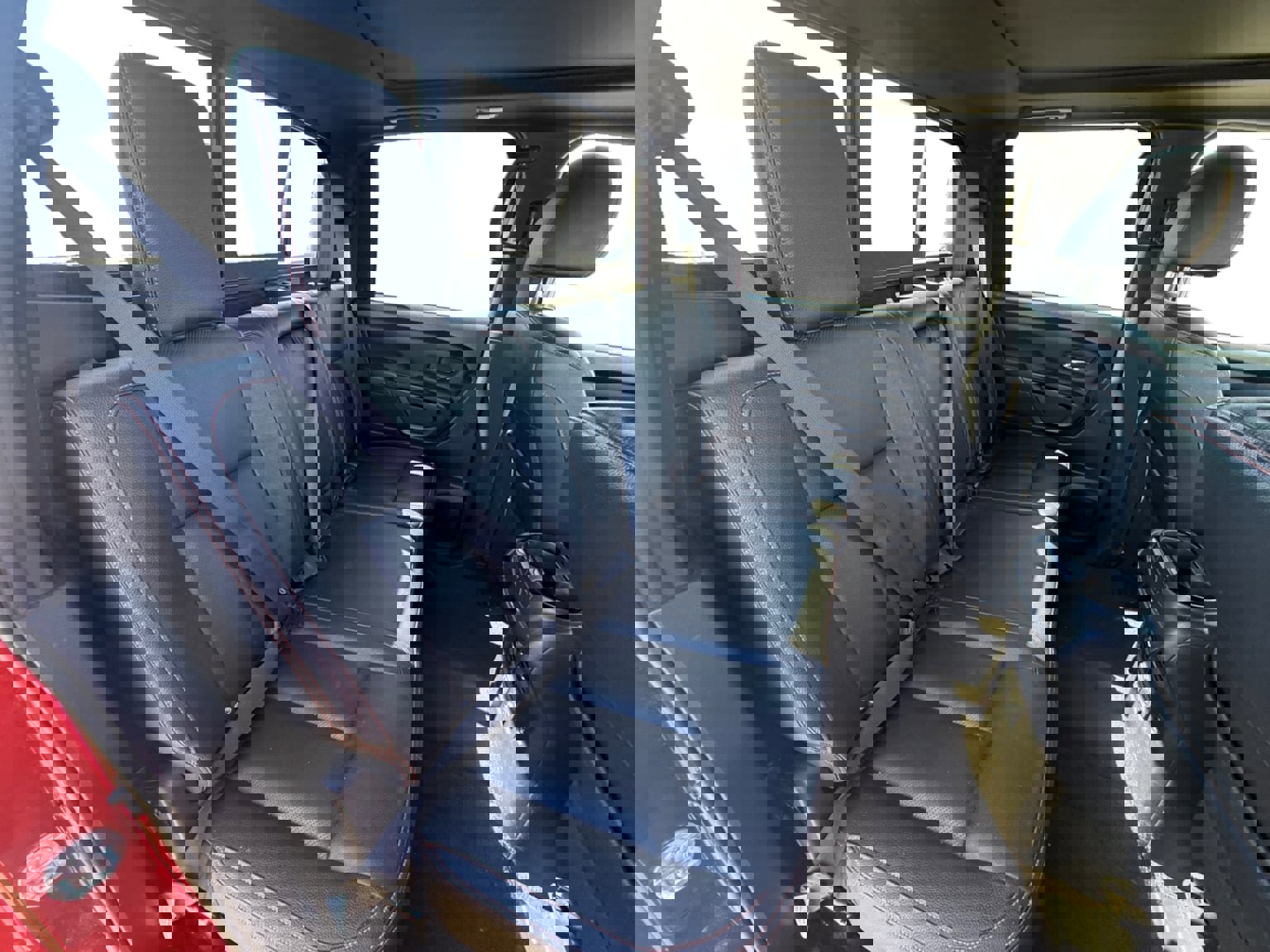 Used 2022 Nissan Titan PRO-4X w/ Pro-4x Convenience Package image 18