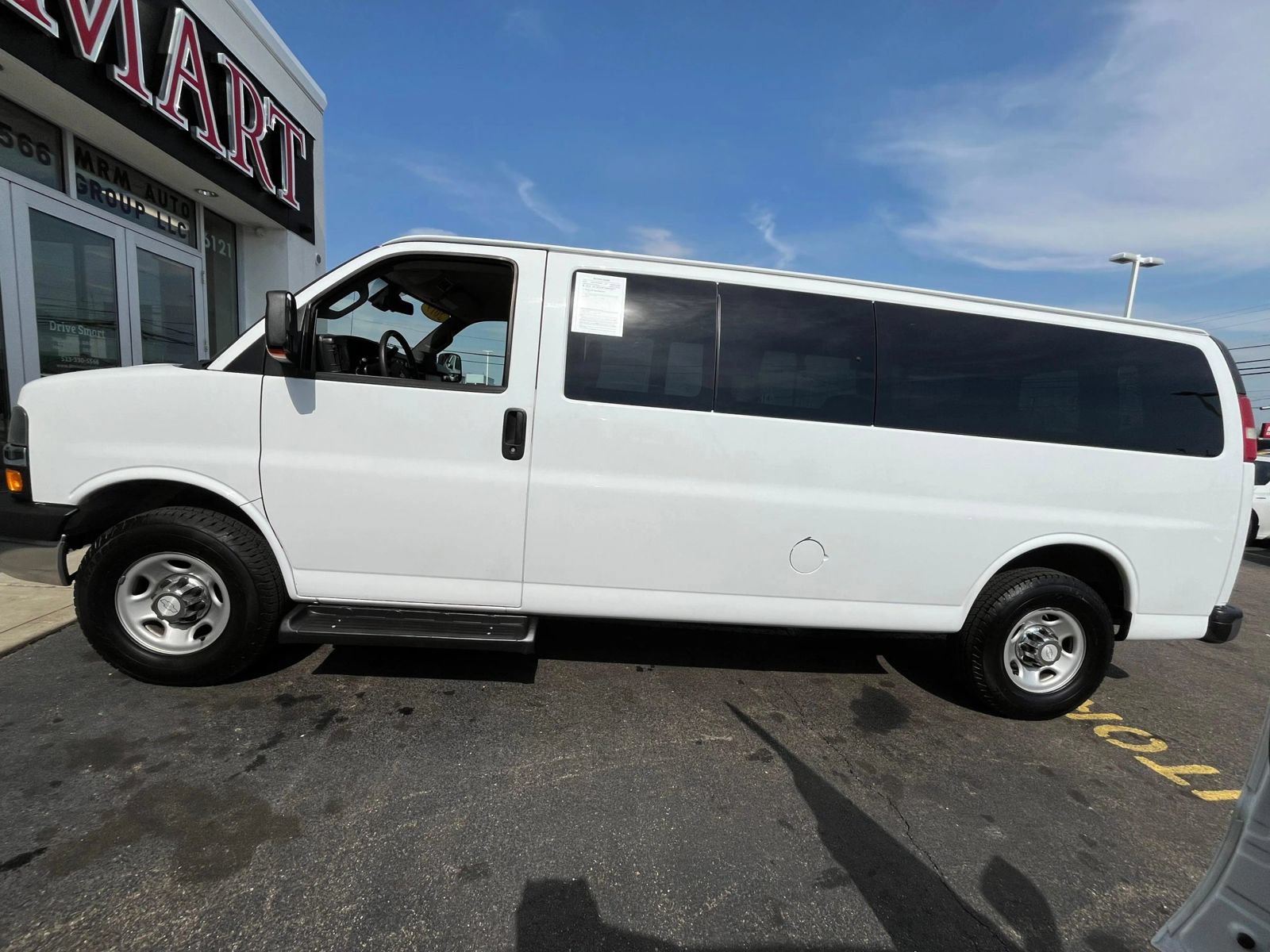 Used 2019 Chevrolet Express 3500 LT w/ LT Preferred Equipment Group RWD image 13